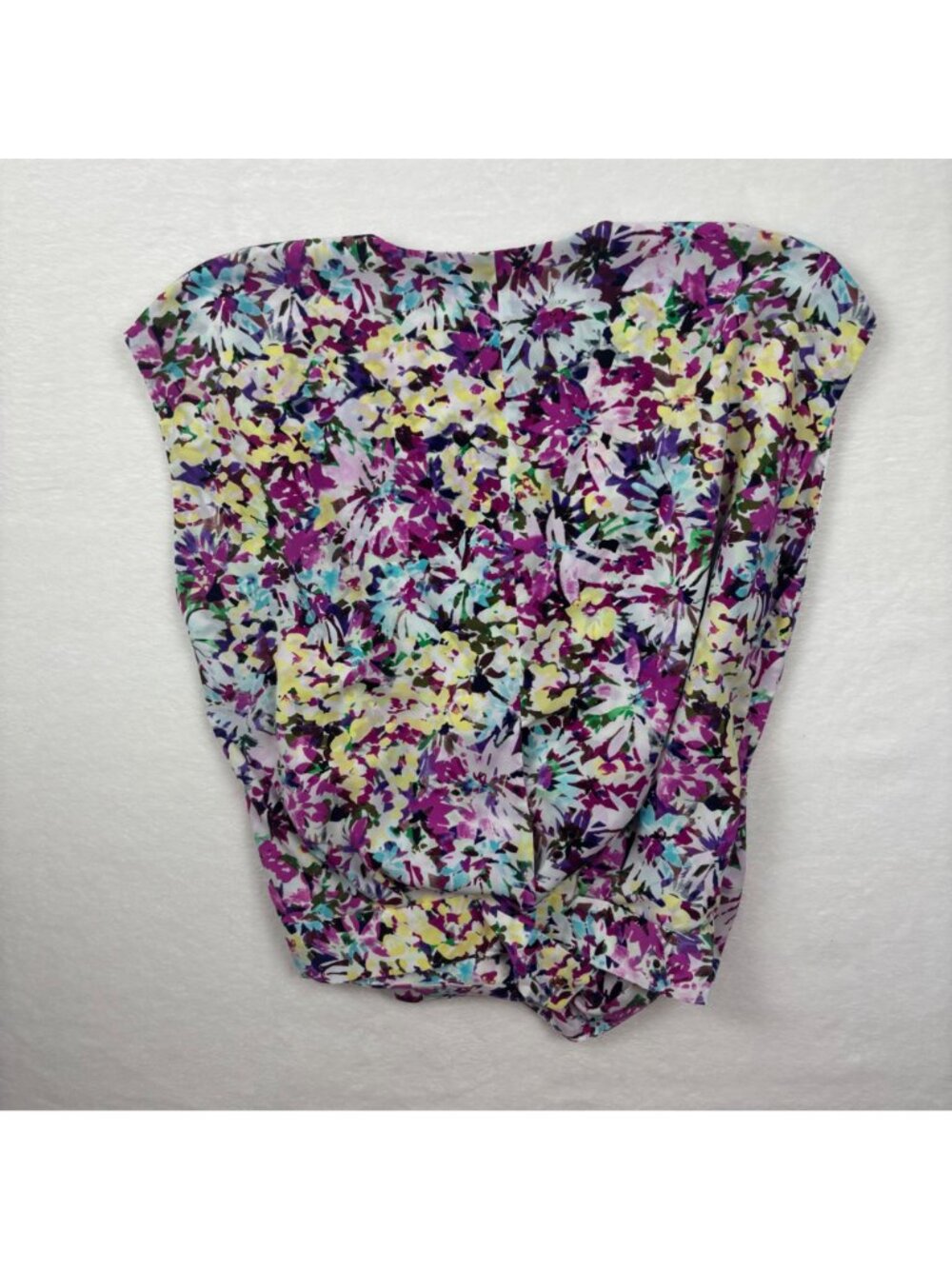 ✨3/$30 Cabi L Eden Floral Wrap Top 5211 Blouse Floral Print Sleeveless Blouse - Picture 7 of 7